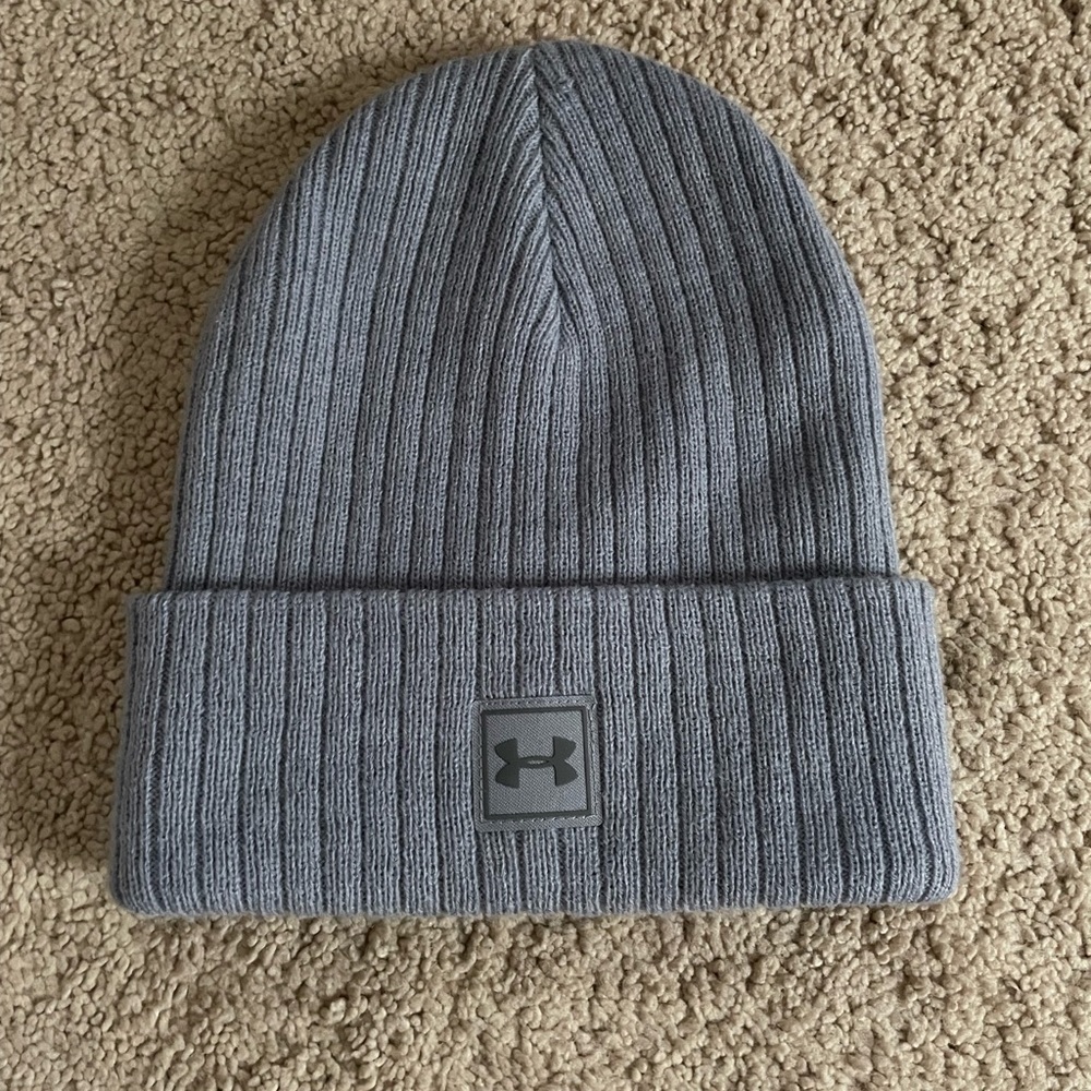 Under Armour beanie